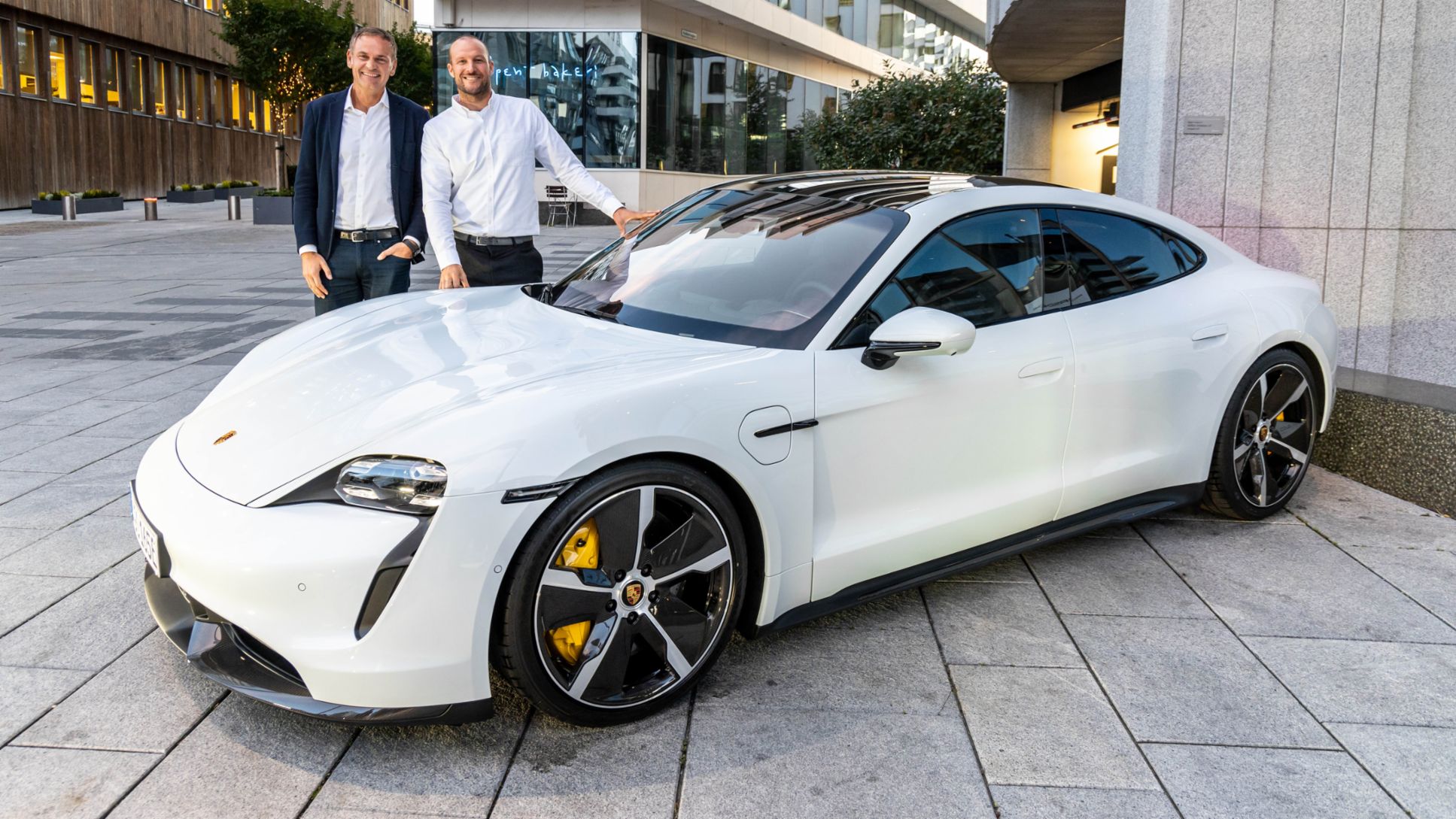 Oliver Blume, Vorstandsvorsitzender der Porsche AG, Aksel Lund Svindal, Porsche-Markenbotschafter, 2019, Porsche AG