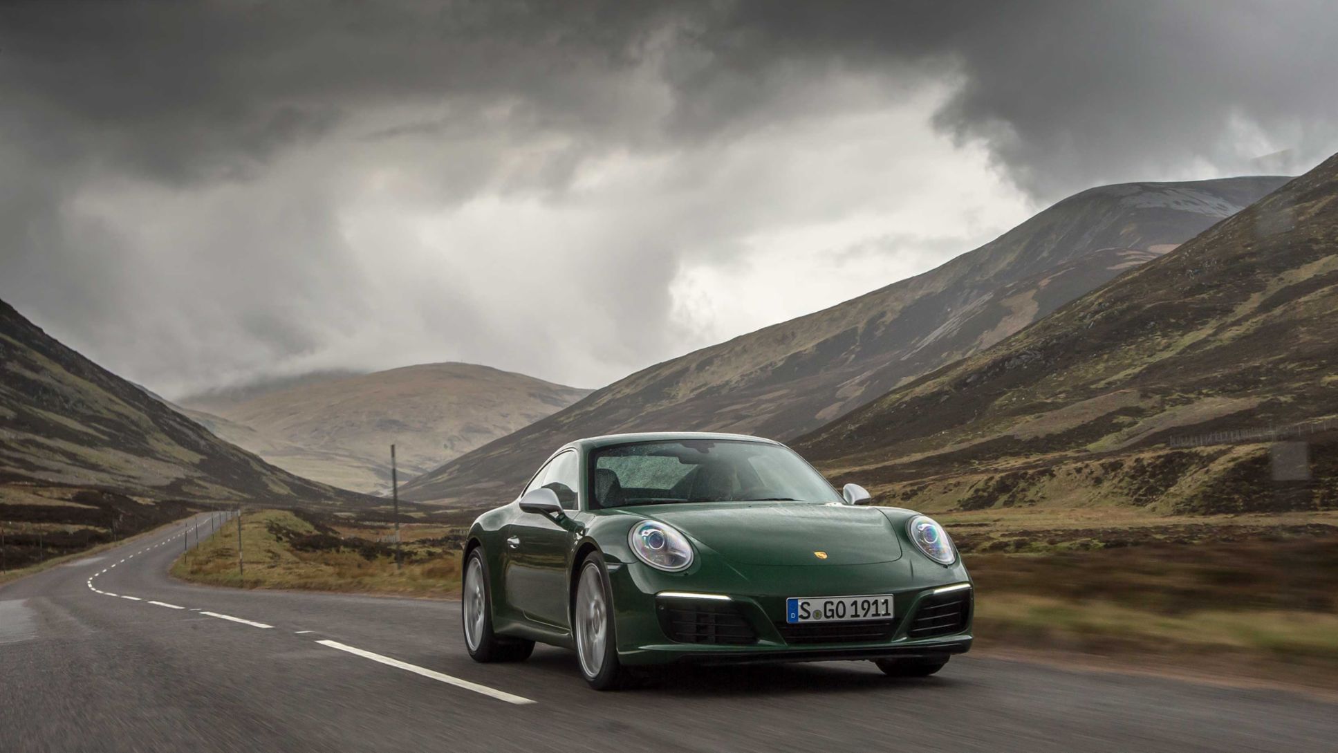 One-millionth 911, 911 Carrera S Kit, road trip, Scotland, 2017, Porsche AG