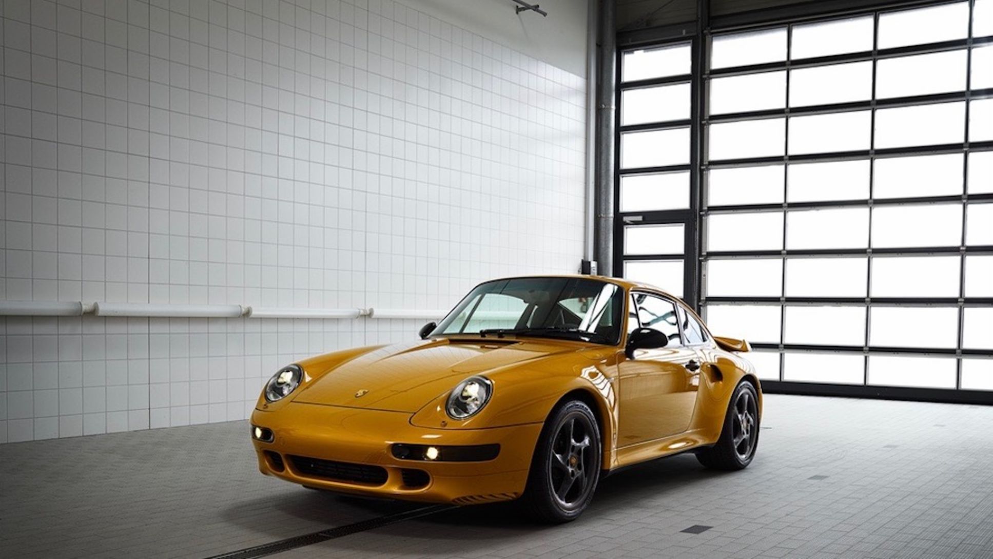 993 Turbo, Classic Project Gold, 2018, Porsche AG