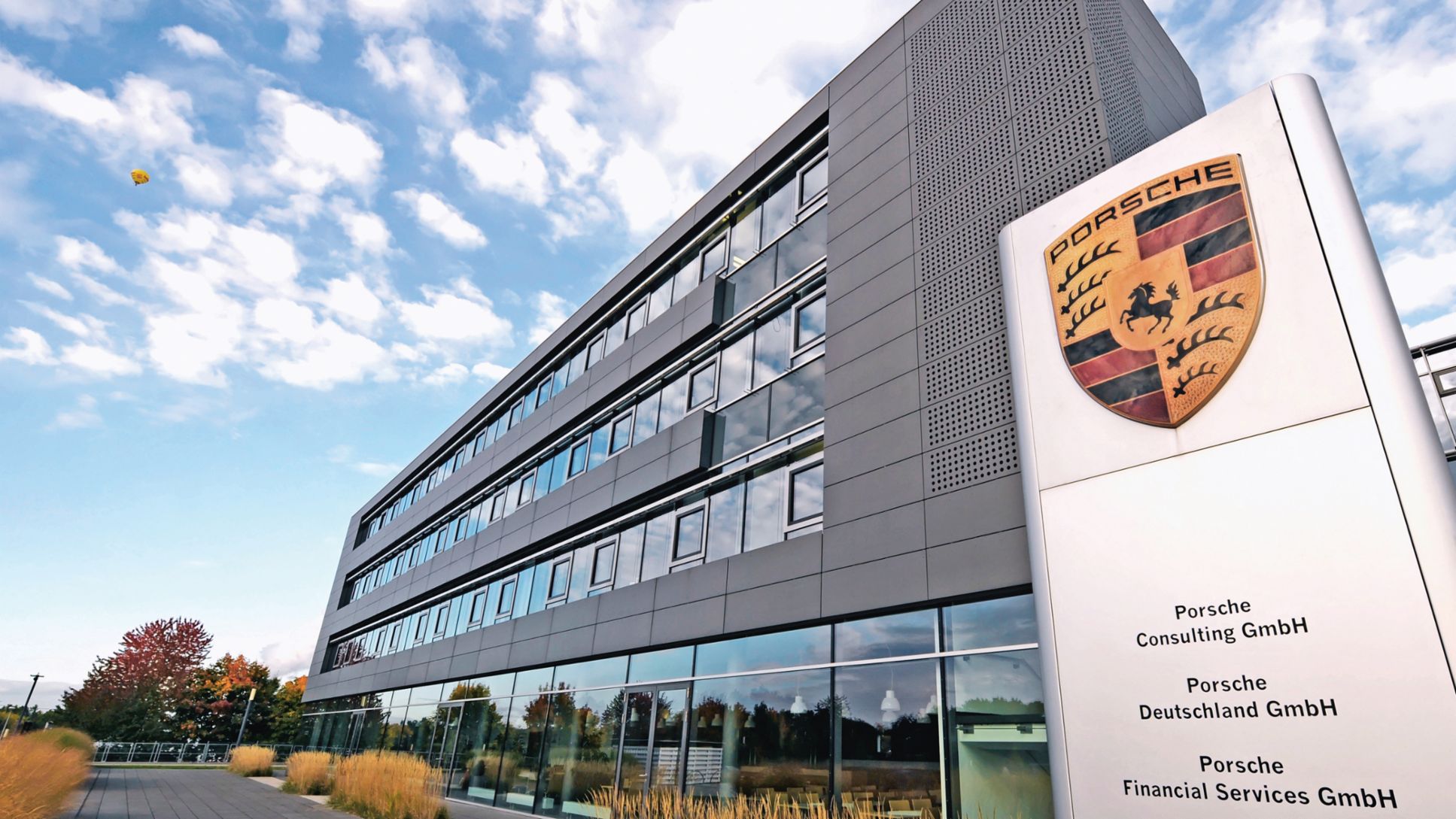 Porsche Financial Services GmbH, Bietigheim-Bissingen, 2017, Porsche AG