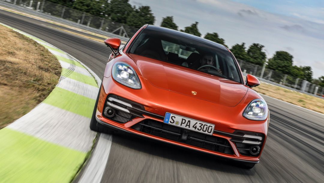 Porsche präsentiert umfangreich überarbeiteten Panamera
