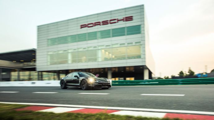 Taycan, Porsche Experience Centre, Shanghai, 2019, Porsche AG