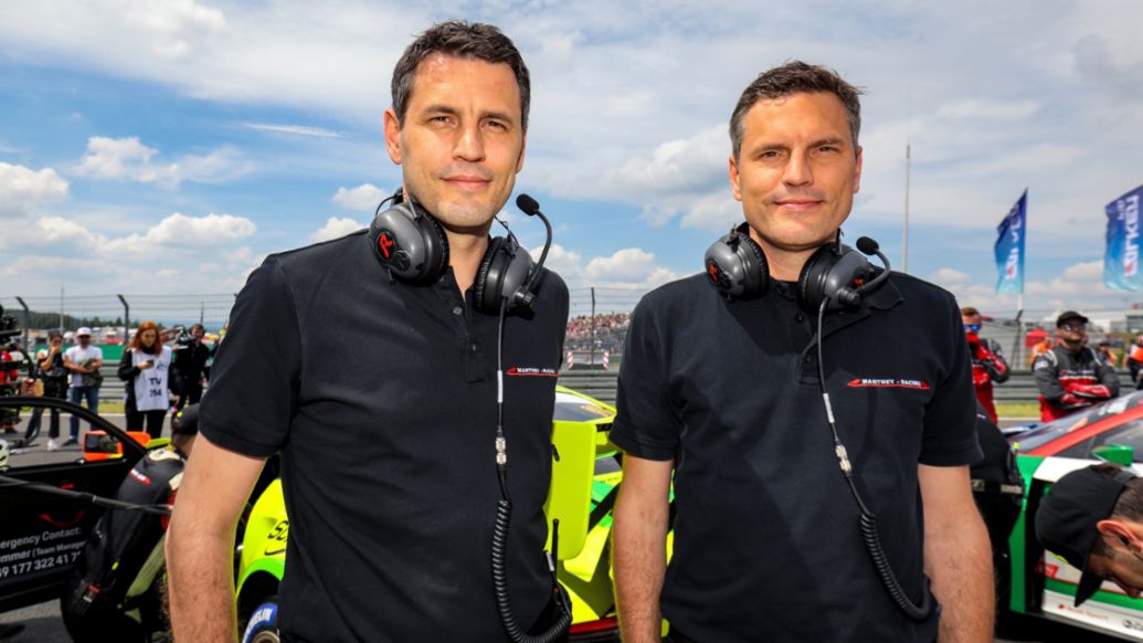 Nicolas und Martin Raeder, Geschäftsführer und Miteigentümer von Manthey-Racing, 2021, Porsche AG