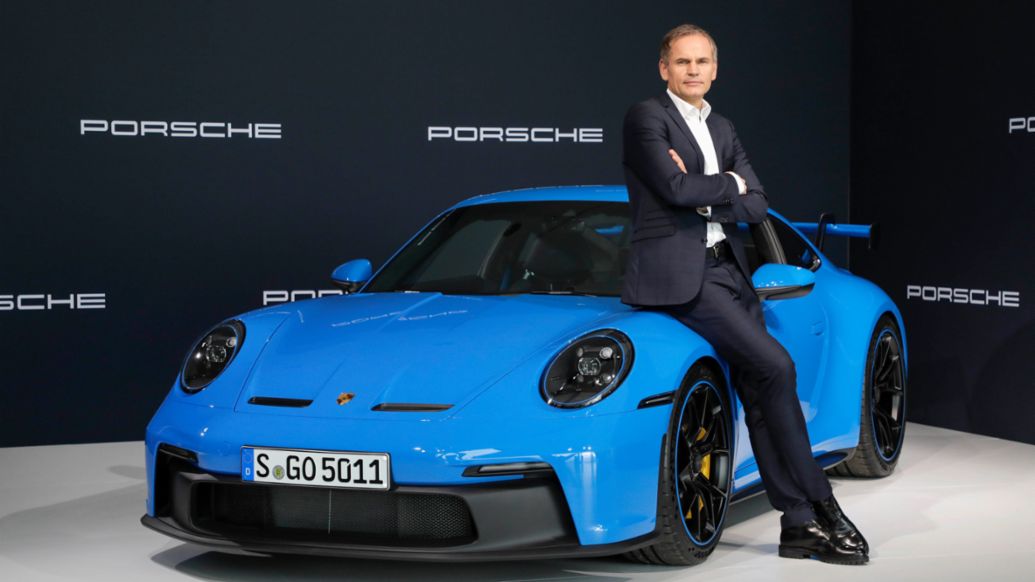 Oliver Blume, Vorstandsvorsitzender der Dr. Ing. h.c. F. Porsche AG, 911 GT3, 2022, Porsche AG