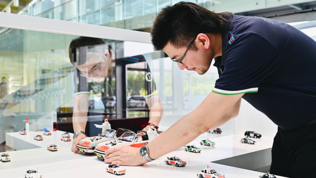 Kiwi Zhou, Porsche Experience Centre, Shanghai, 2022, Porsche AG