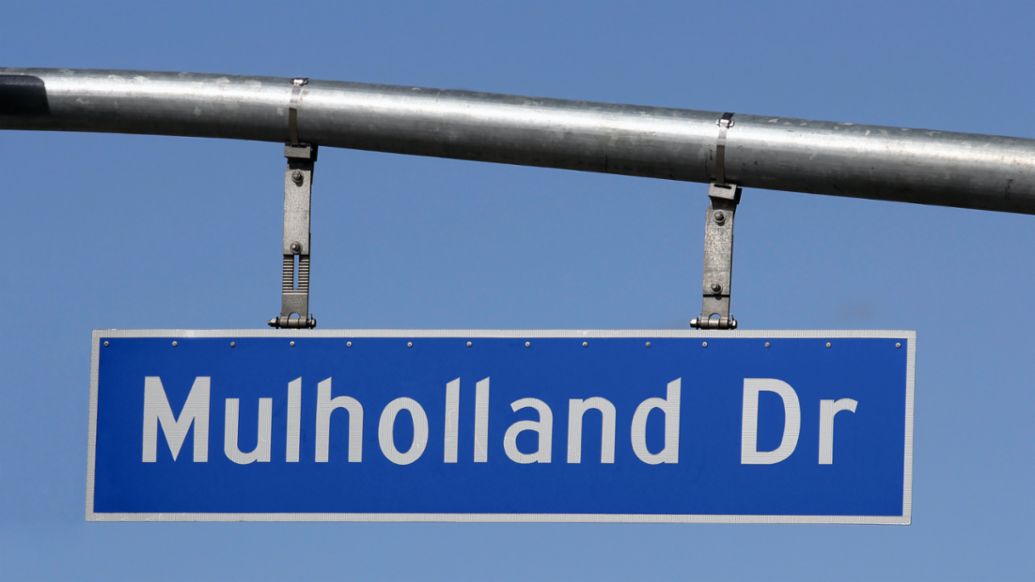 Mulholland Drive, Los Angeles, 2022, Porsche AG