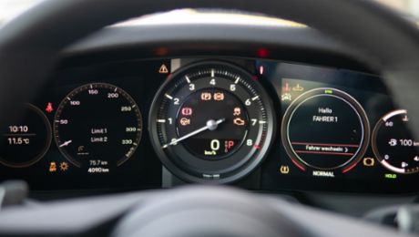 What’s the clock? The rev counter in the 911 generation