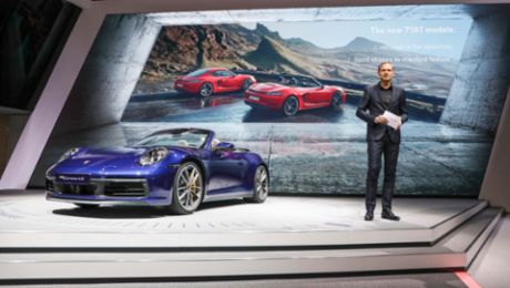 Porsche in Geneva: Bestseller, icon, driving machine
