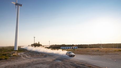 Cayenne Turbo S E-Hybrid setzt ungewöhnlichen Rundenrekord