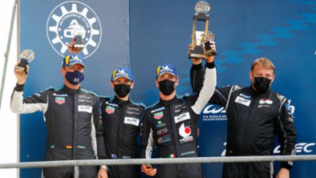 Porsche-Kundenteam Dempsey-Proton Racing in Le Mans auf dem Podest