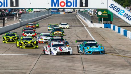 Kundenteams von Porsche gewinnen die GT-Klassen in Sebring