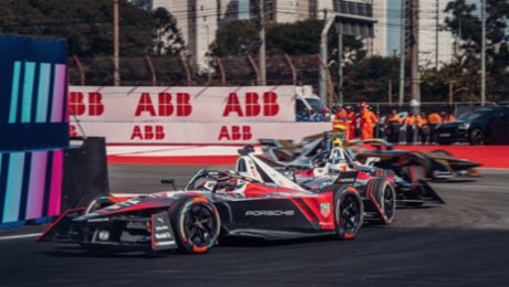 Porsche delivers strong team performance at the Formula E race in São Paulo