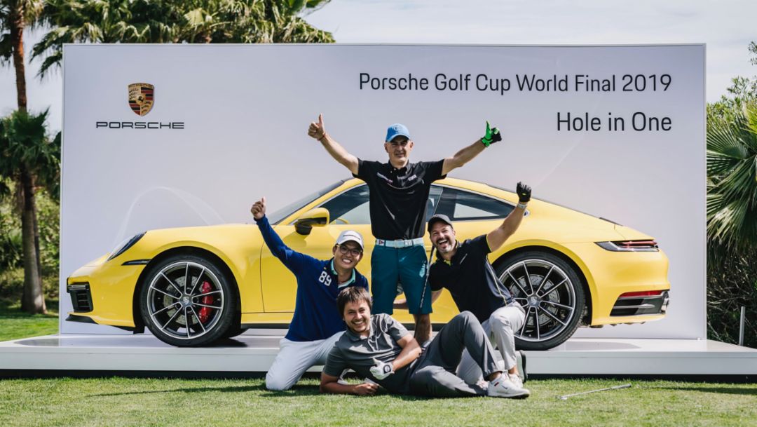 Marco Leoni and his fellow players, 911 Carrera S, Porsche Golf Cup, Mallorca, 2019, Porsche AG