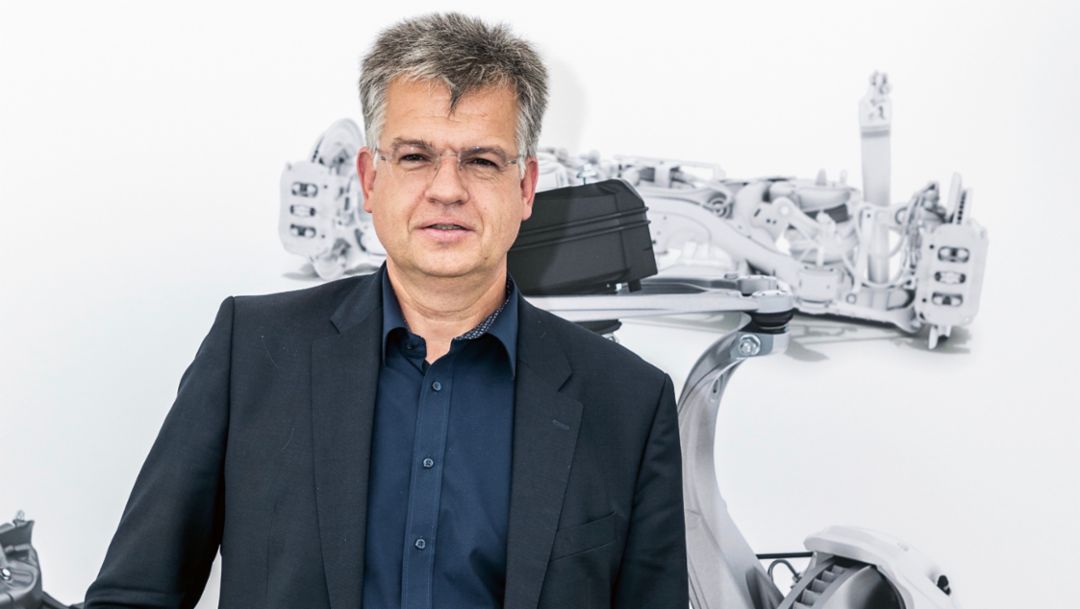 Matthias Leber, jefe del departamento de frenos y el cerebro detrás del PSCB, 2017, Porsche AG