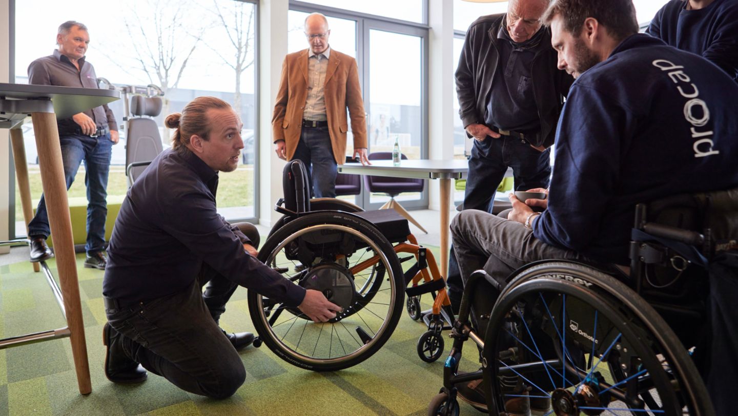 La société Alber GmbH est leader mondial dans le domaine des aides à la mobilité pour personnes en fauteuil roulant, 2023, Porsche Schweiz AG