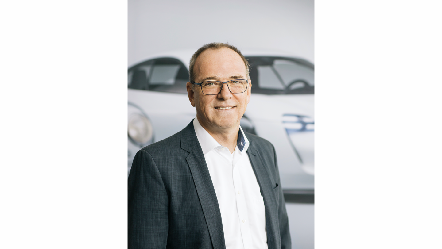 Matthias Bach, Leiter der Fachdisziplin Motor Applikation und Mechanik bei Porsche Engineering, 2021, Porsche AG