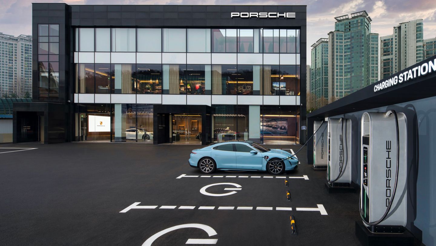 Taycan, Porsche Studio Bundang, South Korea, 2022, Porsche AG
