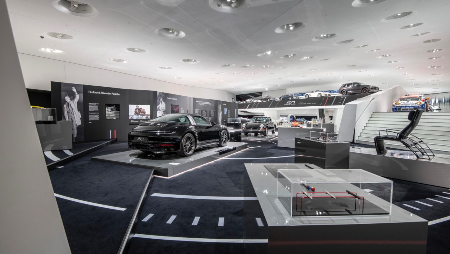 911 S 2.4 Targa, 911 Edition 50 Jahre Porsche Design, Special exhibition 50 Years Porsche Design, Porsche Museum, 2022, Porsche AG