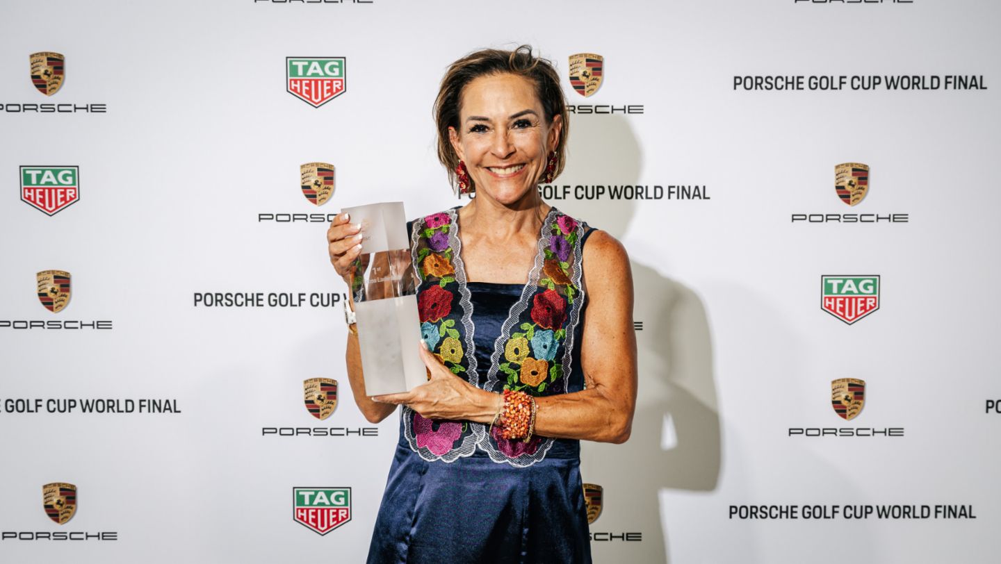 Karen Schmidt, Team Mexico, Winner ladies gross, Porsche Golf Cup World Final 2020, 2022, Porsche AG