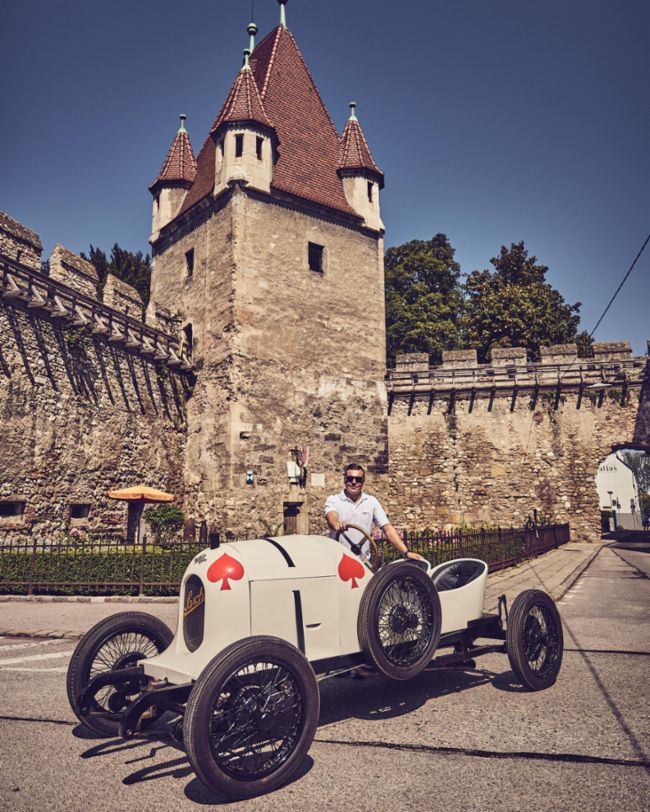 Jan Heidak, vehicle service attendant at the Porsche Museum workshop, Austro-Daimler ADS-R “Sascha”, Austria, 2023, Porsche AG