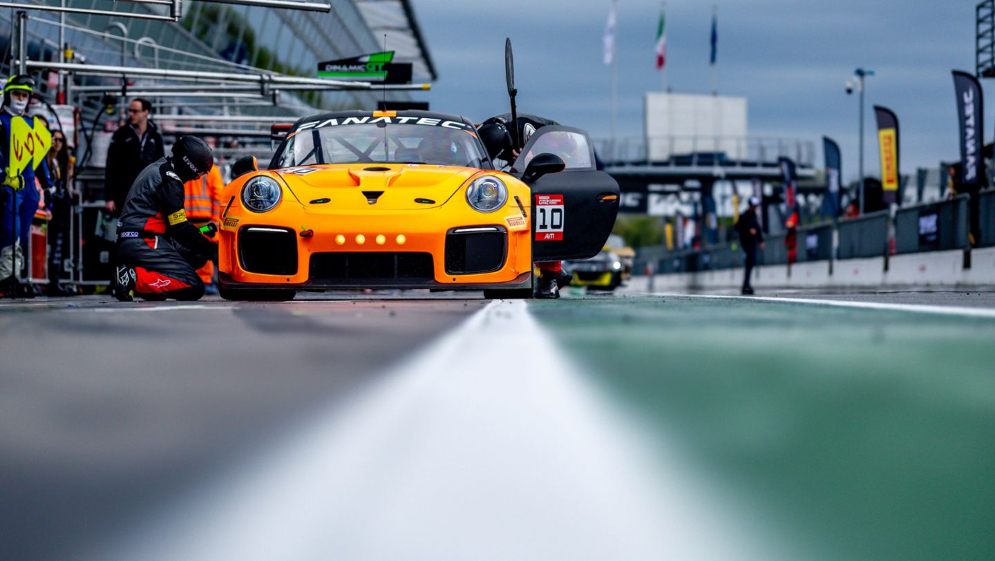Porsche 911 GT2 RS Clubsport Evo, Manthey Racing (#10), 2023, Porsche AG