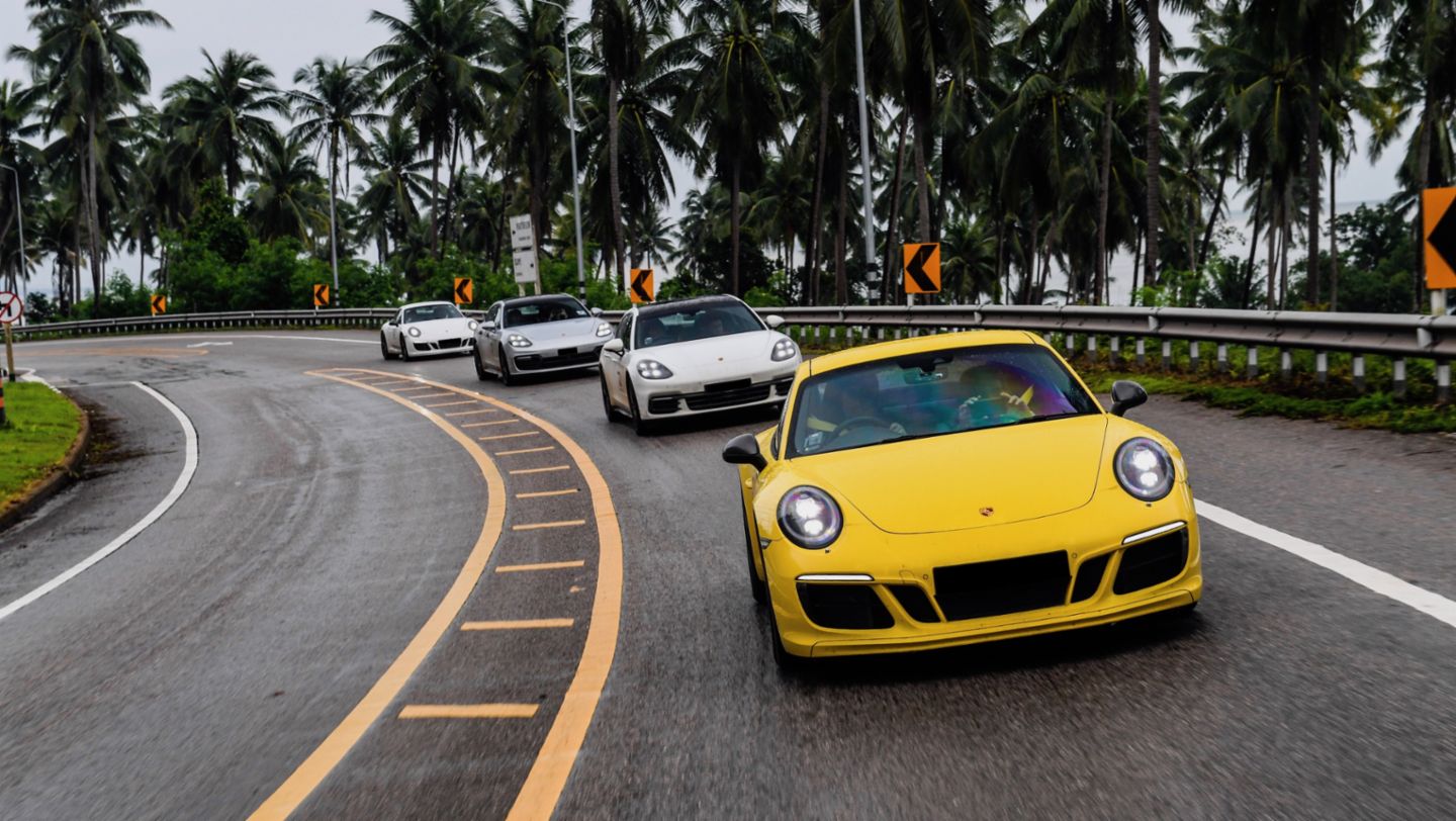 911 Carrera T，Panamera 4 Sport Turismo 前往曼谷保时捷尽享跑车日