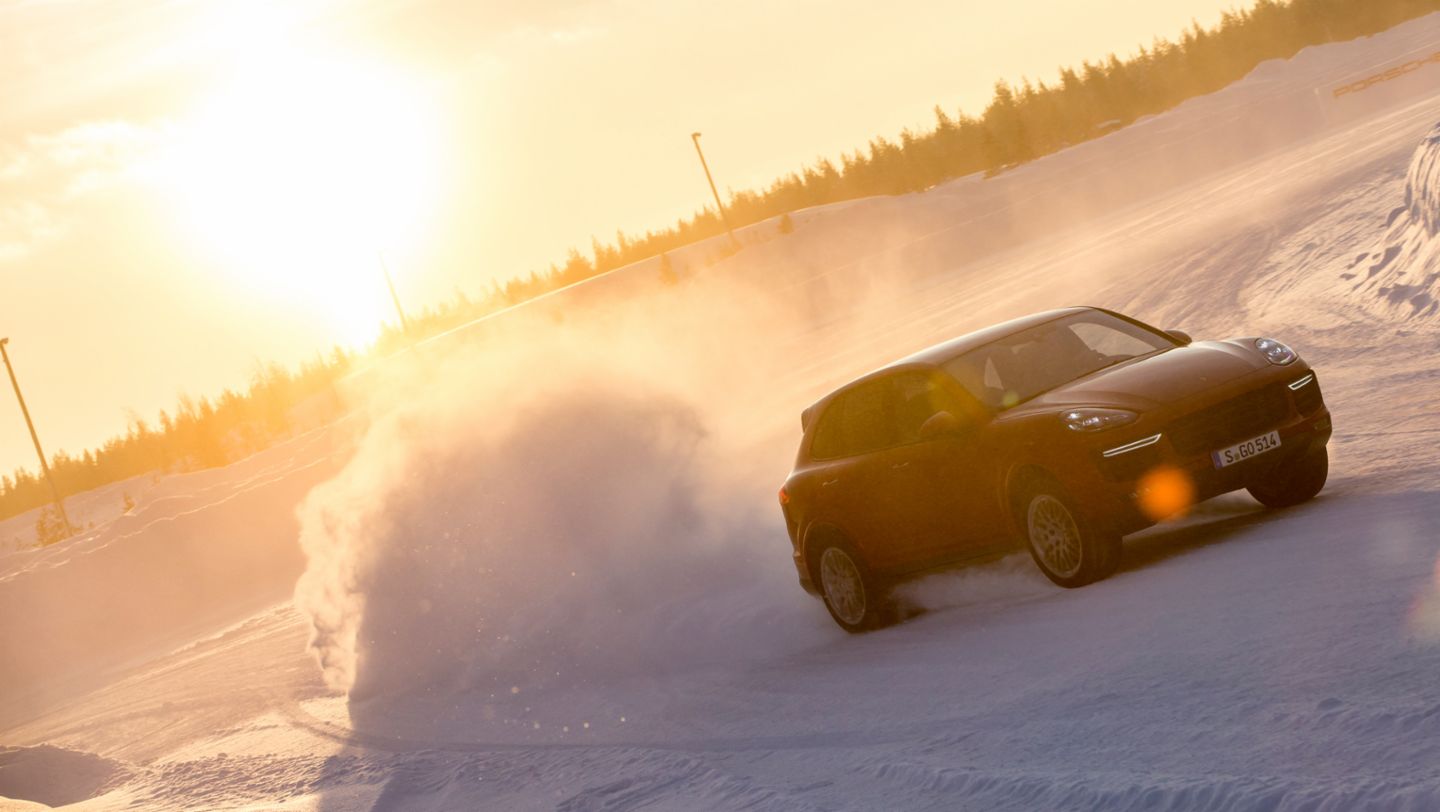 Cayenne Turbo S, Skelleftea, Sweden, 2015, Porsche AG