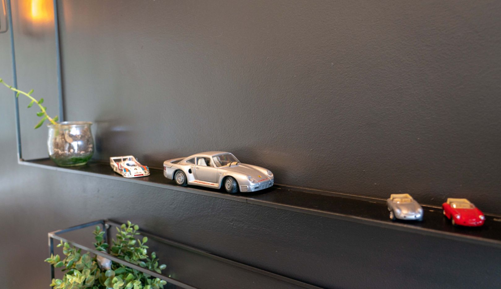Childhood dream: as a child, Casey pictured himself in a Porsche poster. His enthusiasm for Porsche can still be seen in the small details.