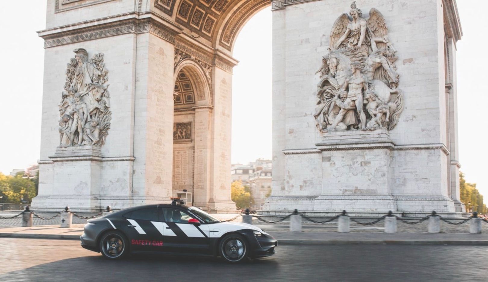 Another quick lap in the traffic circle around the Arc de Triomphe—the smallest, but probably most famous circuit in the world.