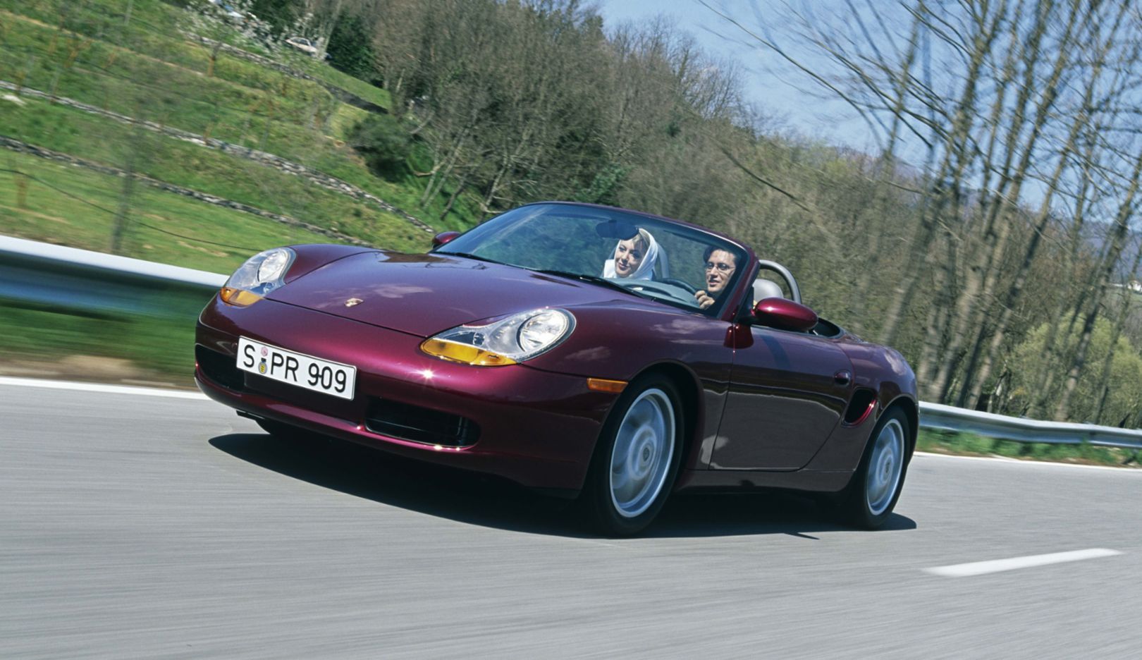 986 generation: model years 1997–2005. The resemblance to the study presented three and a half years earlier is unmistakable when the Boxster 986 goes into series production in August 1996. Technically, the Boxster is particularly impressive because of its new high-tech boxer engine.