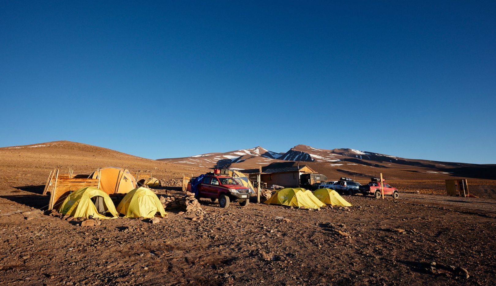 Camping sur un territoire infini : le camp de base de l’équipe.