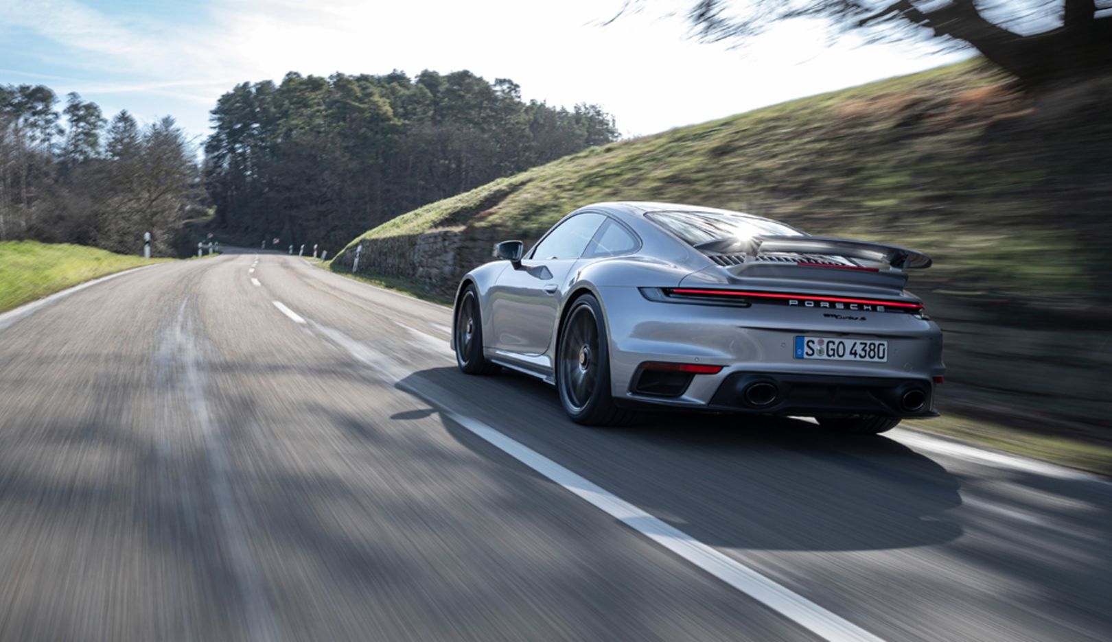 Porsche: Profits dip comparatively moderately - Image 1