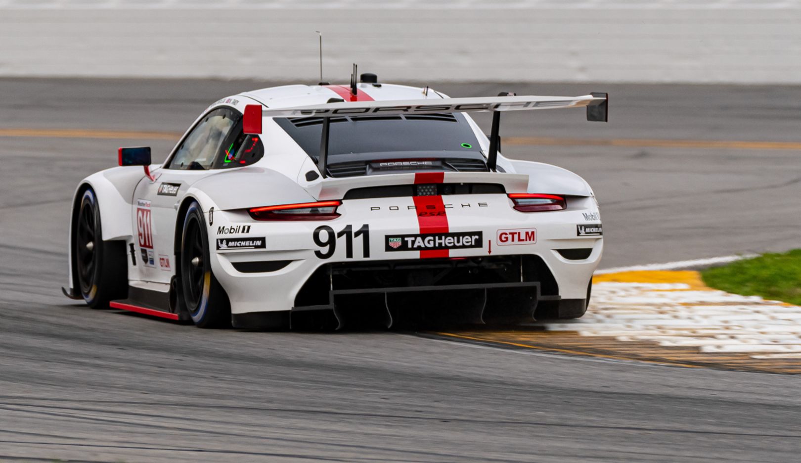 IMSA Spirited performance earns Porsche a podium place Porsche Newsroom