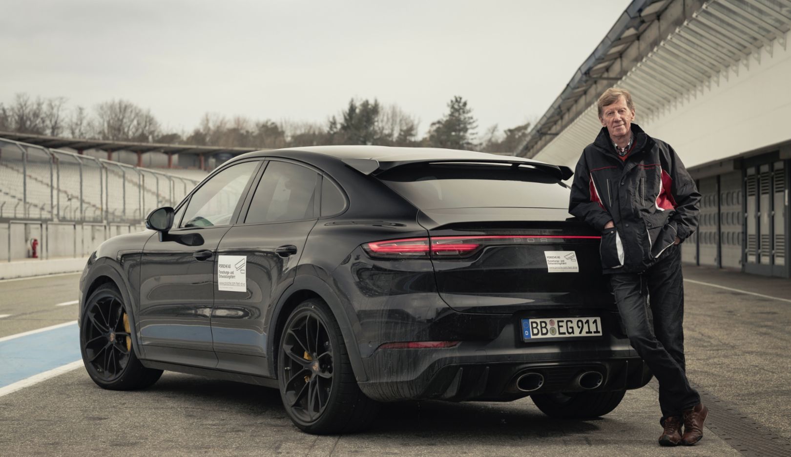 Walter Röhrl tests new high-performance model in the Cayenne product line - Porsche  Newsroom USA