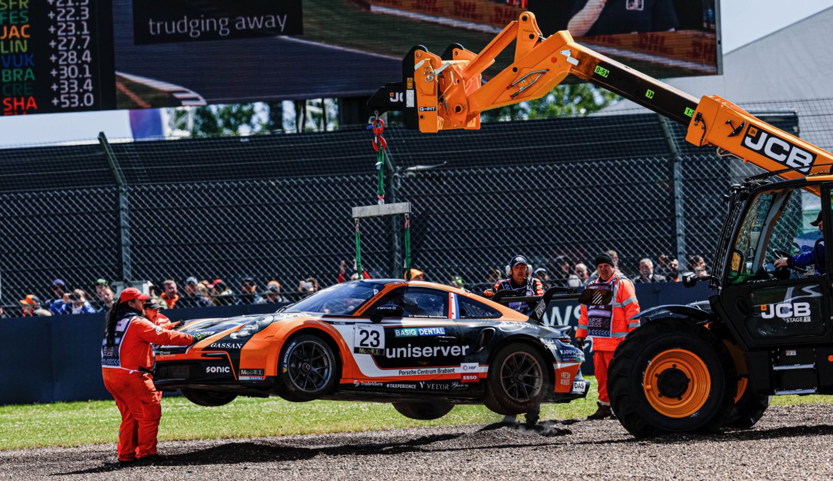 Larry ten Voorde also wins the fourth Supercup race of the season ...