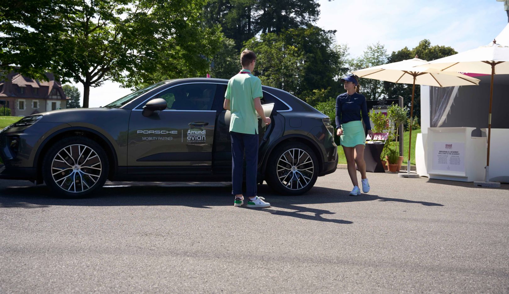 World class golfers at The Amundi Evian Championship enjoy a Tee Time Ride in a Porsche