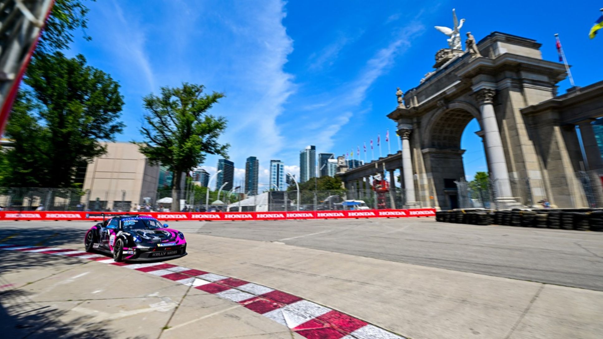 Porsche 911 GT3 Cup, Efrín Castro, Porsche Carrera Cup North America,Toronto, 2022.
