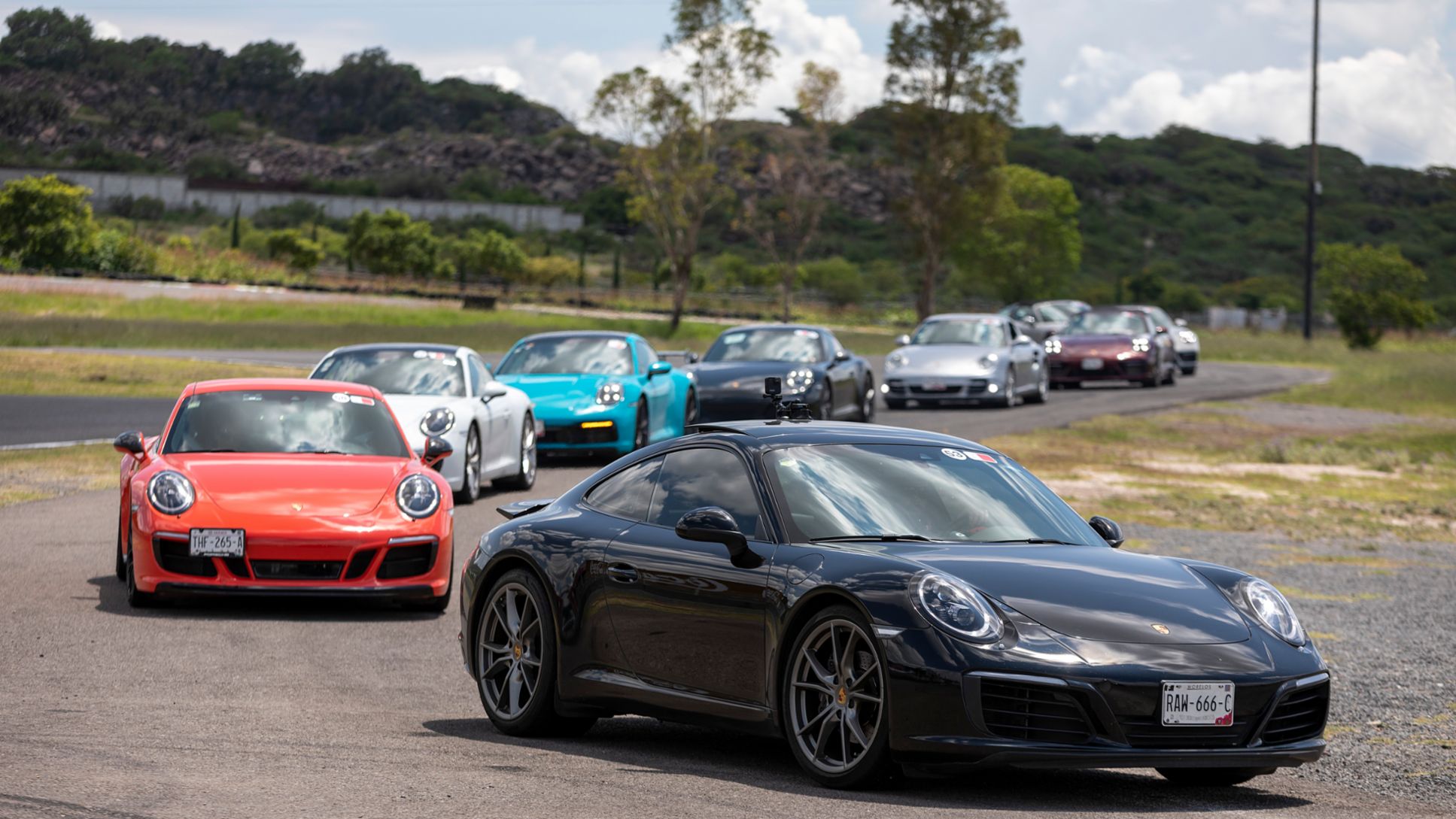 La fiesta del Porsche Sportscar Together Day llegó a Querétaro