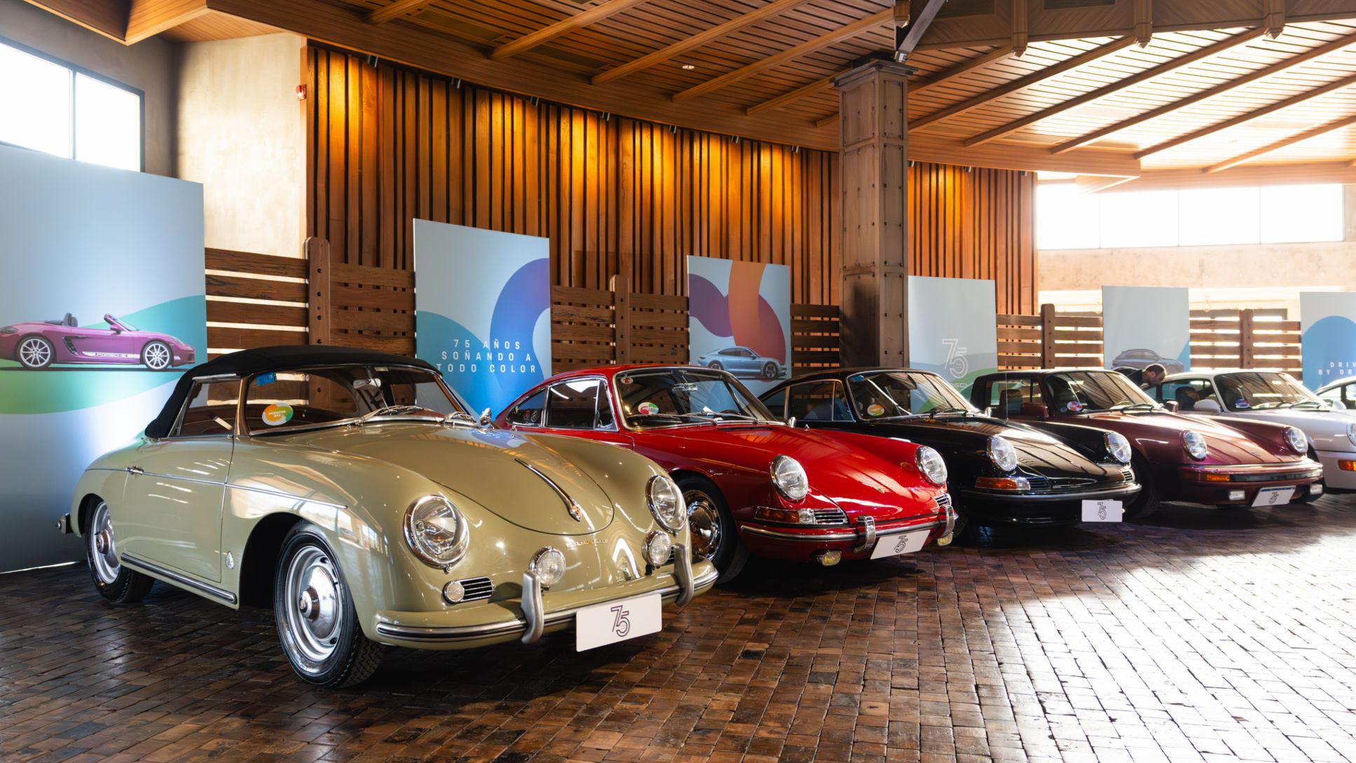 Porsche celebra en Argentina el 75 aniversario de la marca y presenta la renovación del SUV deportivo Porsche Cayenne
