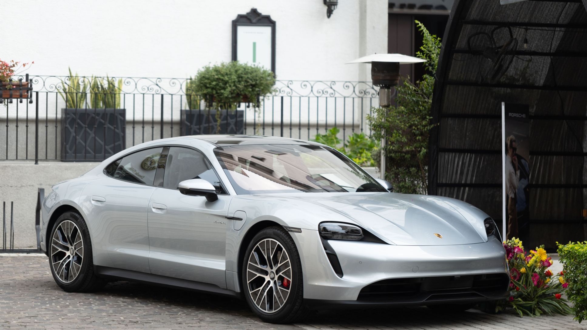 Porsche Guatemala celebra el éxito de su tercera edición de ‟Mujeres al Volante”
