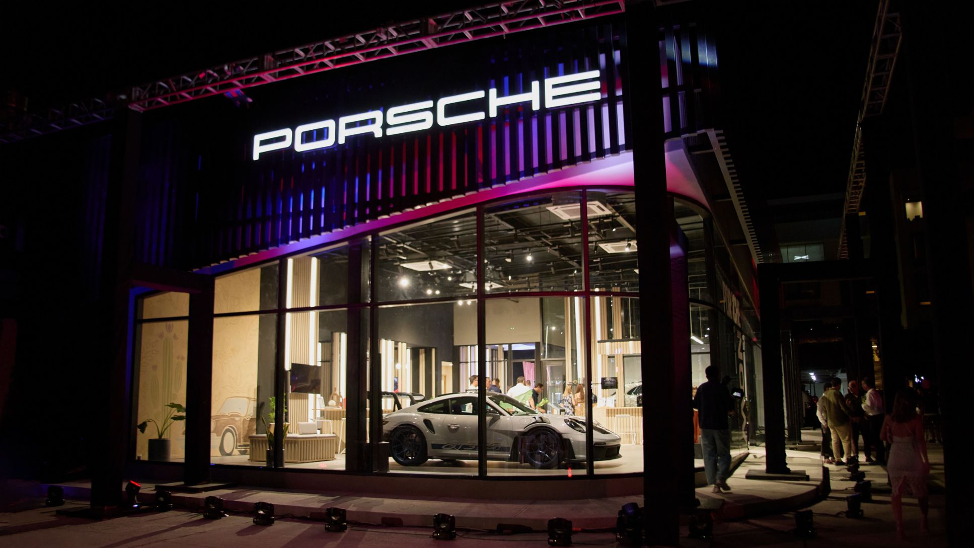 Inauguración Porsche NOW en Los Cabos, San José del Cabo, Baja California Sur, Porsche de México, 2025.