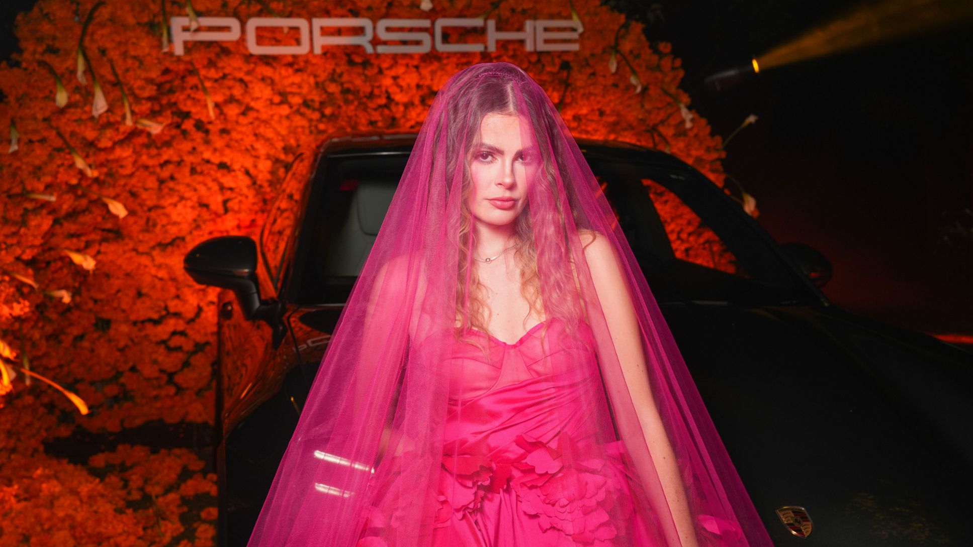 Diana Paulina, actriz mexicana, VOGUE Gala de Día de Muertos 2025, Porsche de México, 2025.