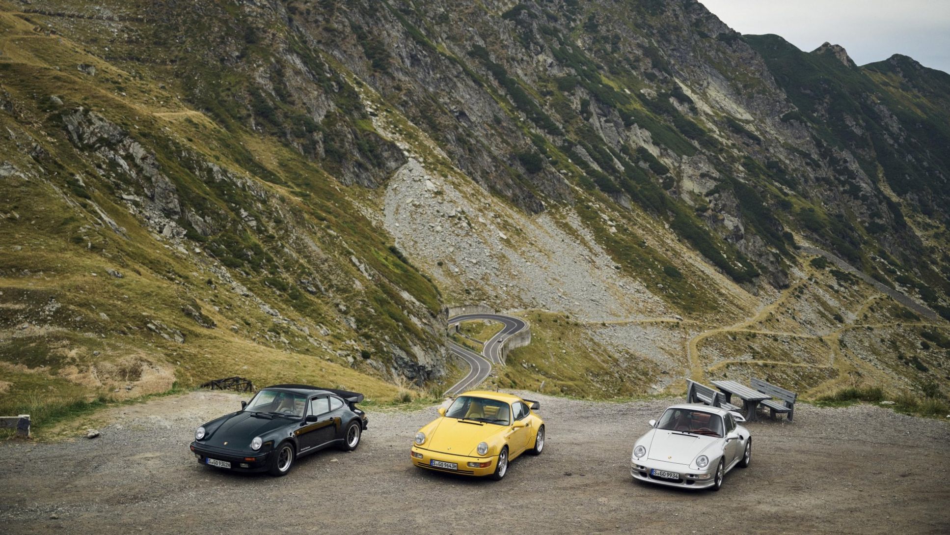 911 Turbo 3.3 (930), 911 Turbo 3.6 (964), 911 Turbo S (993), Transfagarasan, Romania, 2024, Porsche AG
