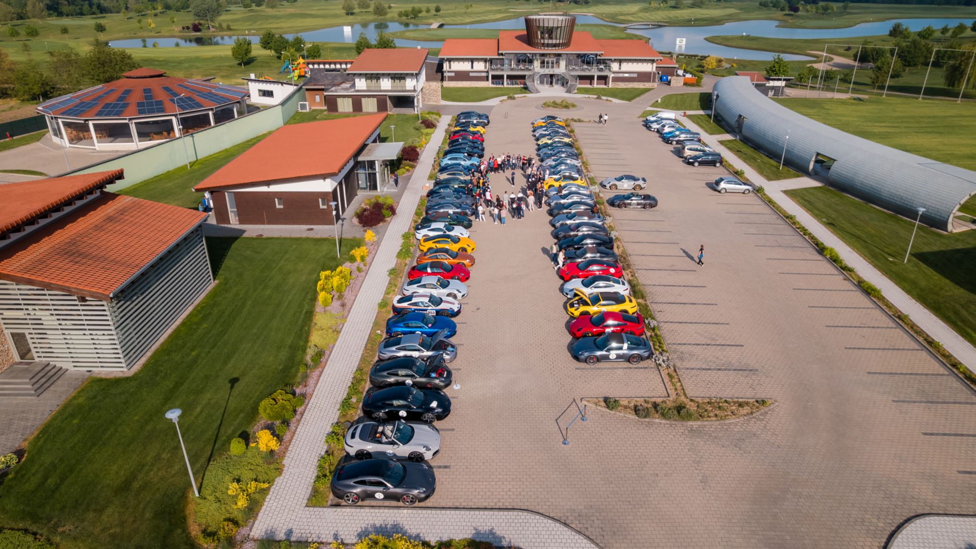 Drumuri legendare și experiențe memorabile la prima ediție Transylvania Tour 2026, comunicat de presă, 26/05/2026, Porsche AG