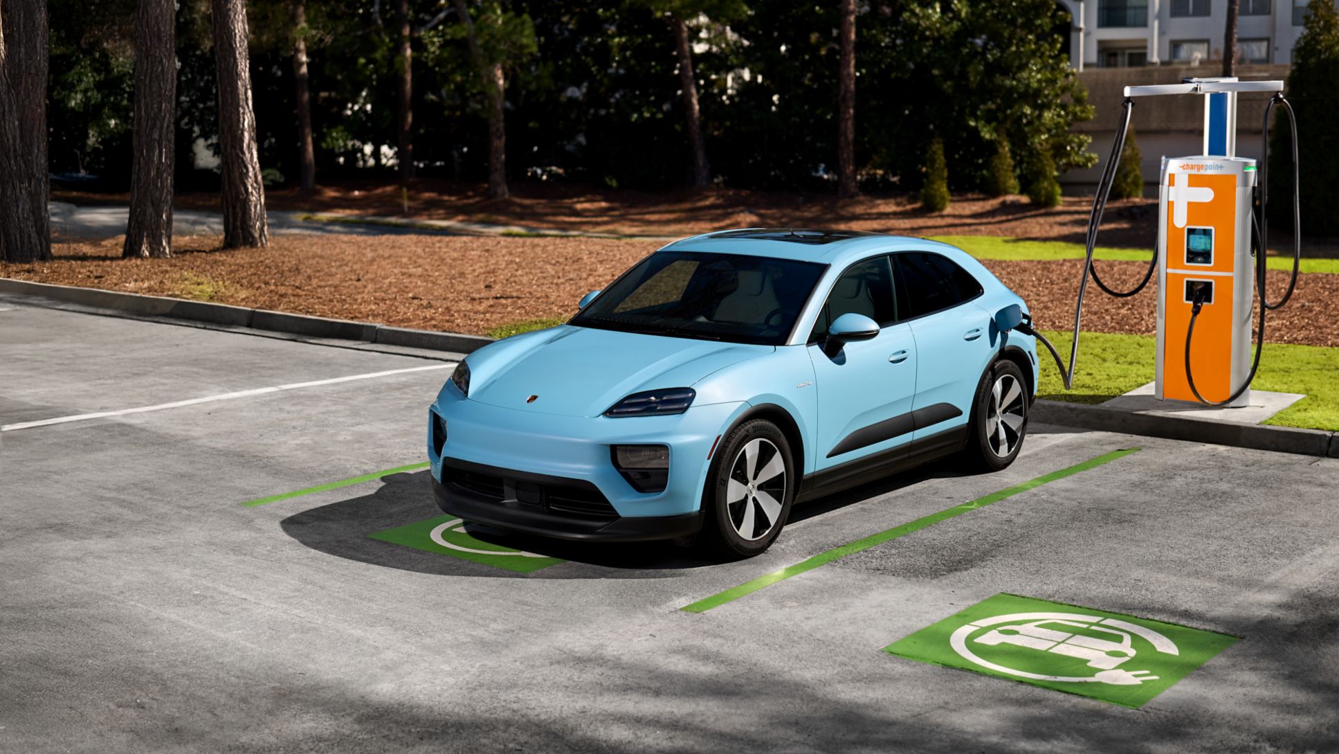 Porsche Cars North America successfully adds ChargePoint and its roaming partners into Porsche Charging Service 