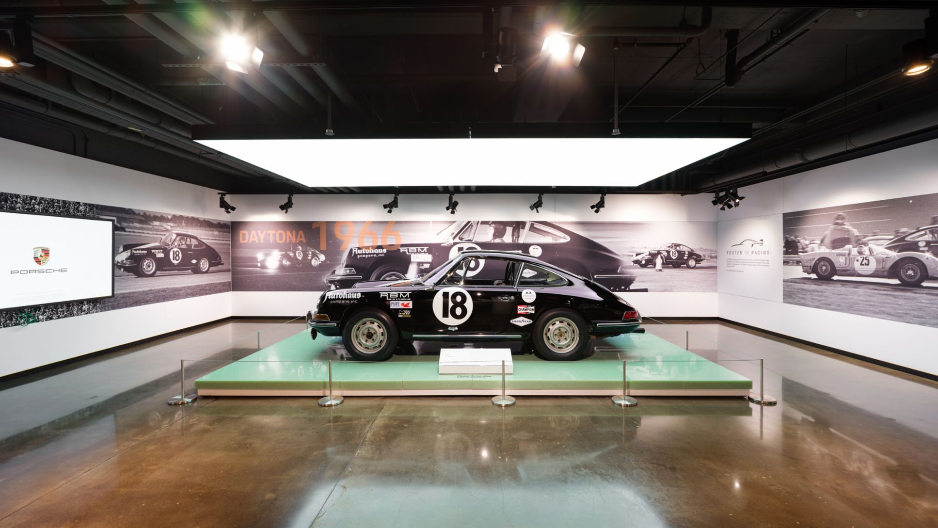 1964 Porsche 911, Porsche Experience Center, Heritage Gallery, 2021, PCNA