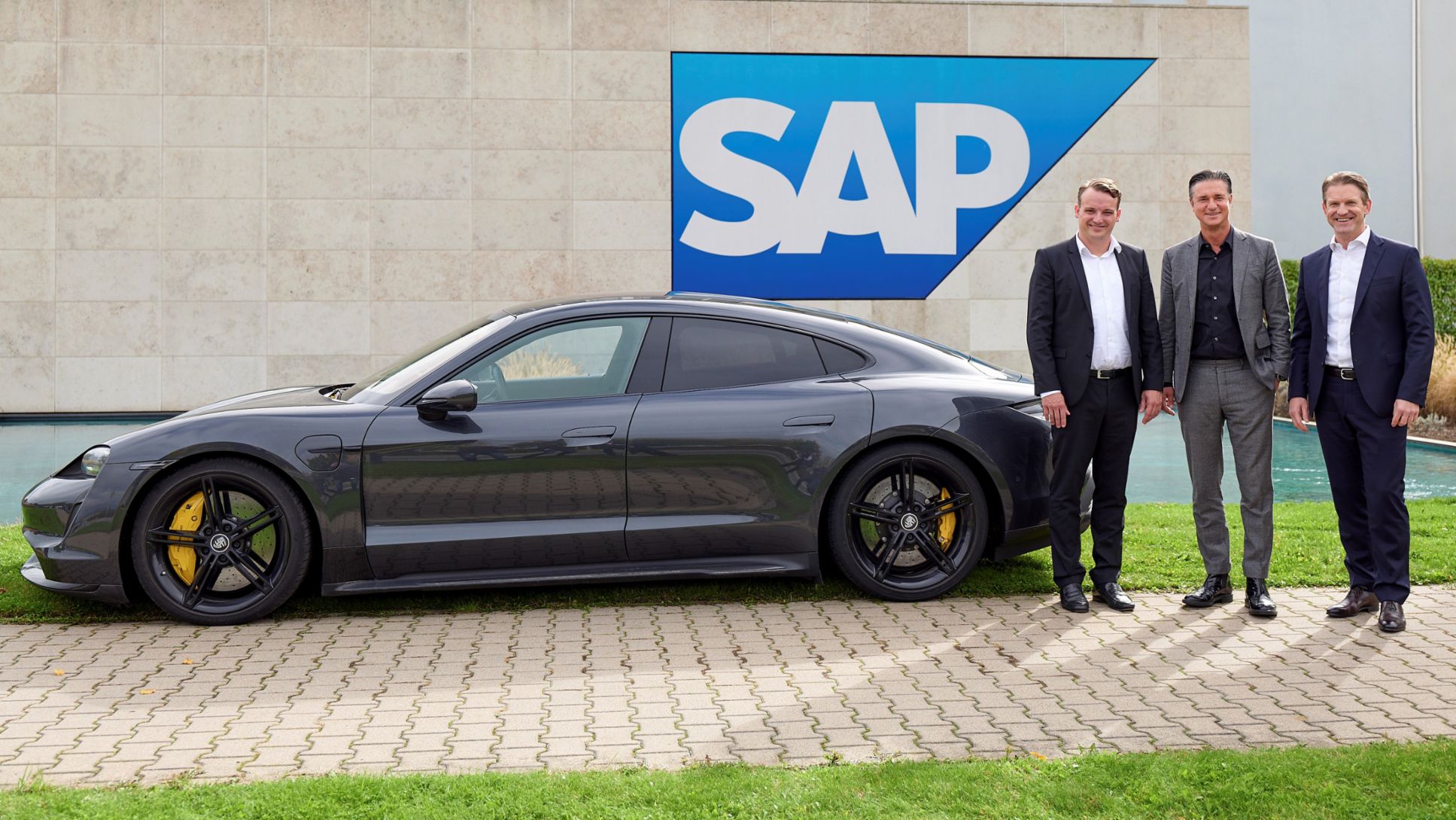 Christian Klein, Co-CEO of SAP SE, Lutz Meschke, Deputy Chairman and Member of the Executive Board for Finance and IT at Porsche, Dr. Daniel Holz, Managing Director of SAP Germany, 2019, Porsche AG