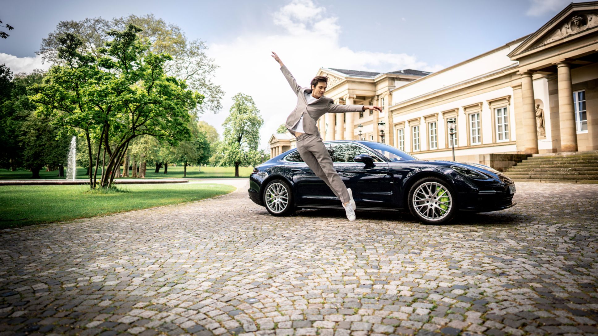 Friedemann Vogel, ballet dancer, Panamera Turbo S E-Hybrid, Rosenstein Castle, Stuttgart, 2019, Porsche AG