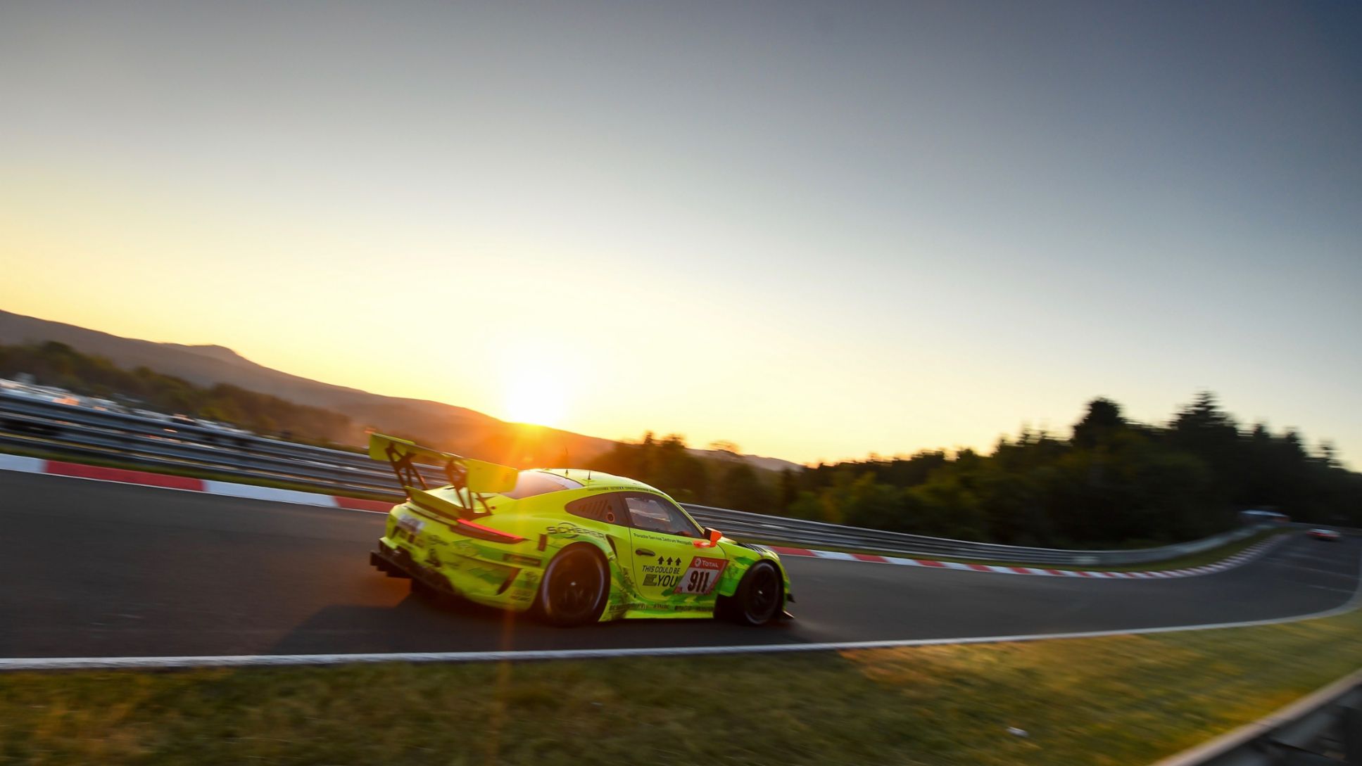 Porsche 911 GT3 R, Manthey-Racing (911), 24 Stunden Nürburgring, Rennen, 2019, Porsche AG