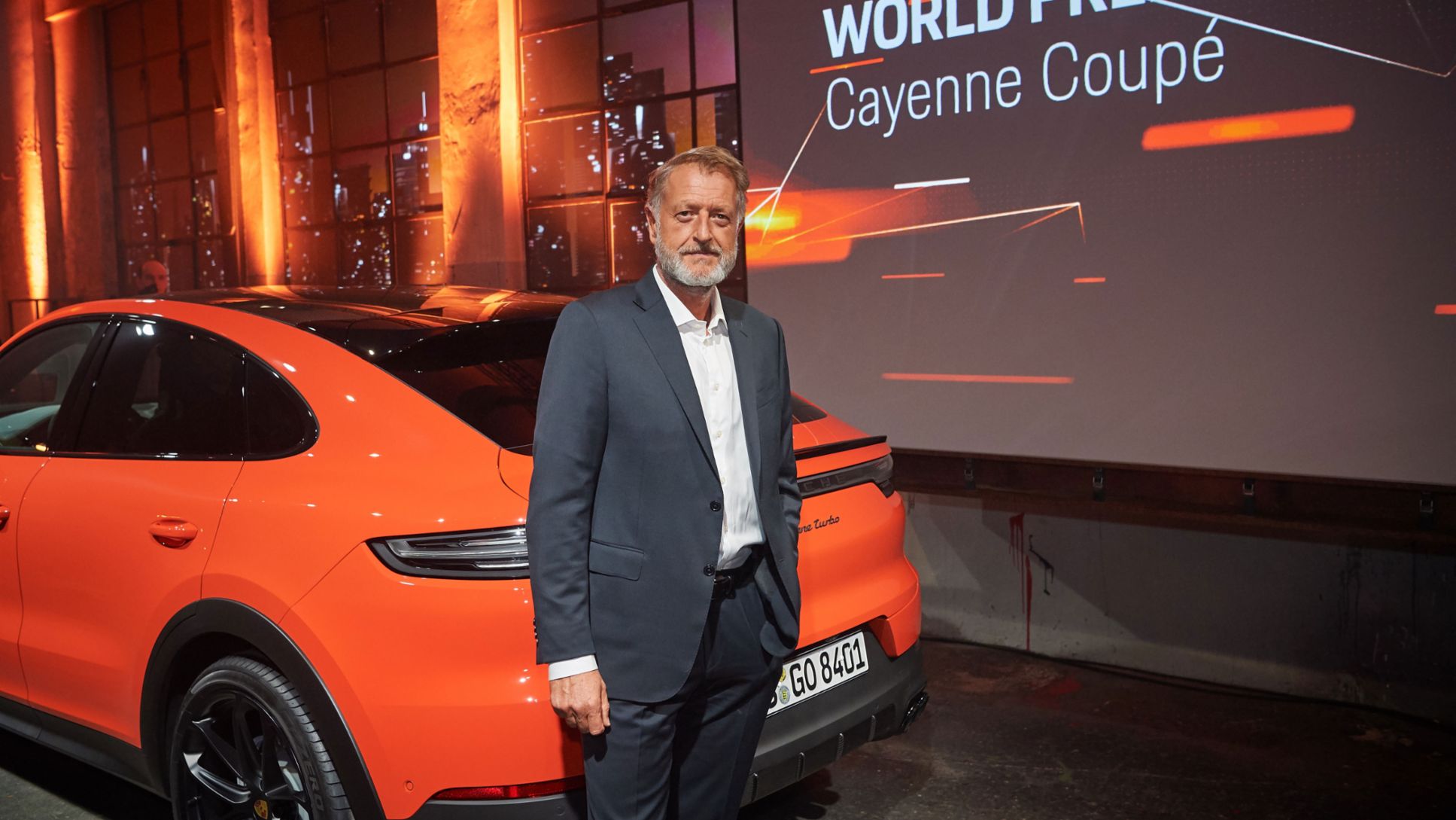 Детлев фон Платен – член правления Porsche, отвечающий за продажи, мировая премьера нового Porsche Cayenne Coupé, Штутгарт, 2019, Porsche AG